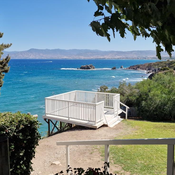 Outdoor terrace seating suitable for families in Lausanne